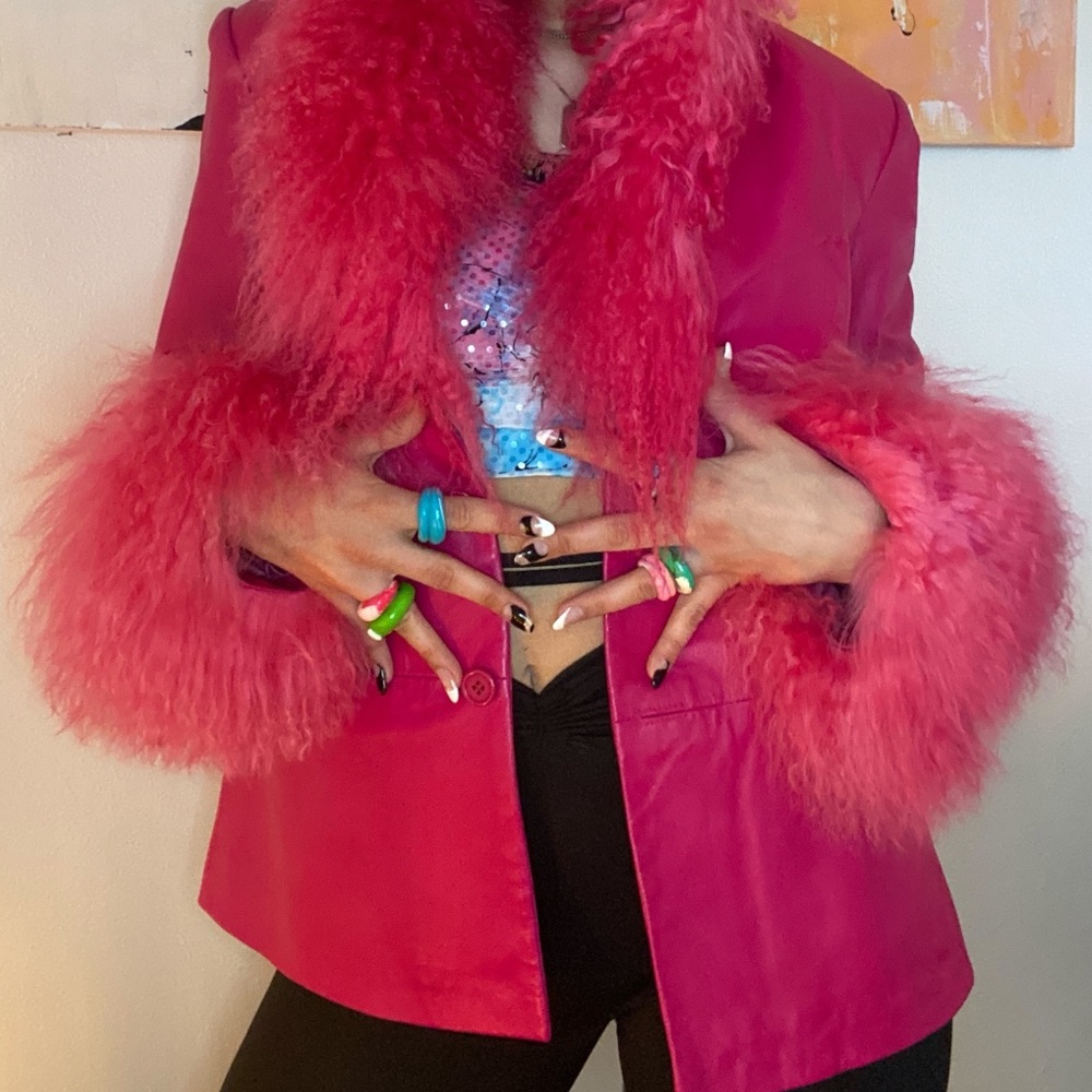 Genuine leather pink mongolian fur trim jacket - Picture 6 of 8